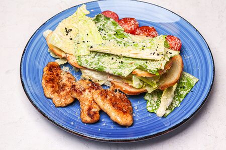 Цезарь с курицей