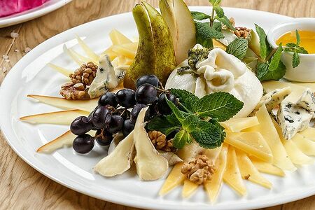 Сырная тарелка