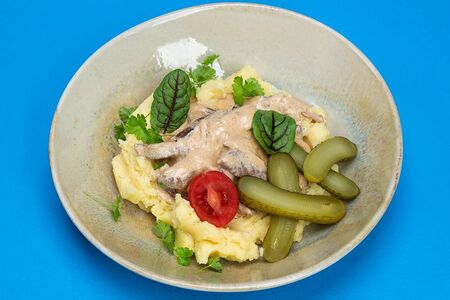 Бефстроганов