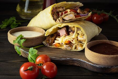 Пицца Мясная Венеция на углях