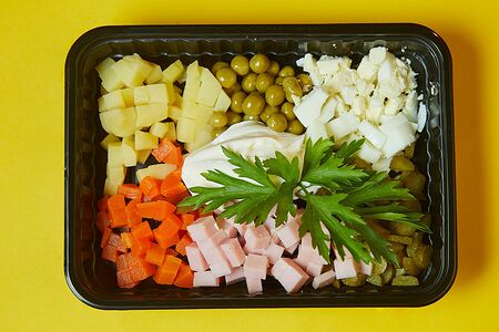 Оливье с ветчиной