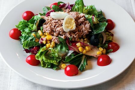 Салат Испанский с тунцом