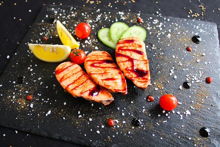 Мидии в остром соусе