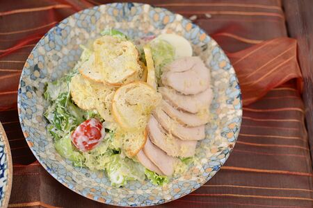 Цезарь с куриным филе