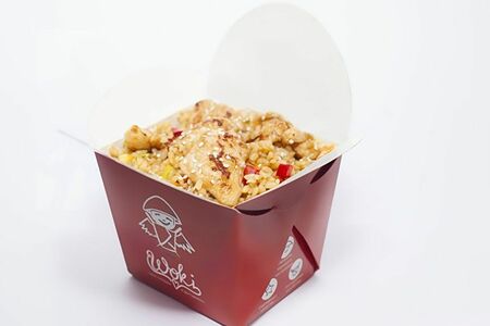 Китайский жареный рис с цыпленком