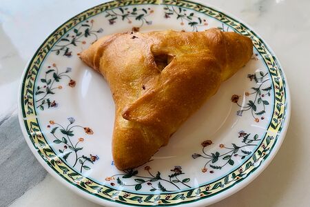 Пирожок с курицей