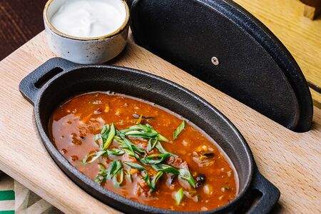 Томат-колбаса