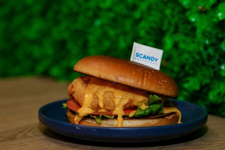 Чикен бургер