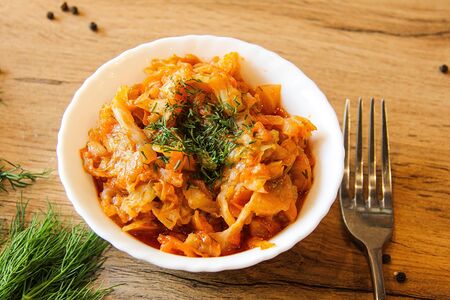 Капуста тушеная