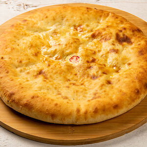 Осетинский пирог с ветчиной и сыром