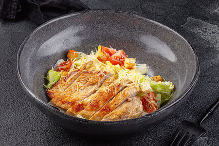 Классический цезарь с курицей