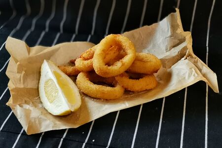 Кольца кальмара в кляре