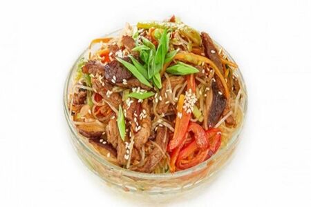 Фунчоза с фасолью и овощами