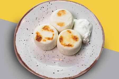 Три сырника