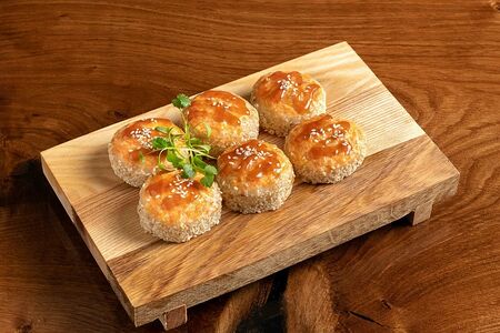 Ролл Запеченная Калифорния с кунжутом