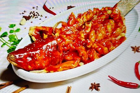 Судак в кисло-сладком соусе