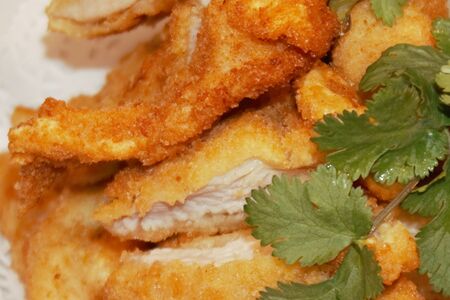 Куриная грудка в сухарях