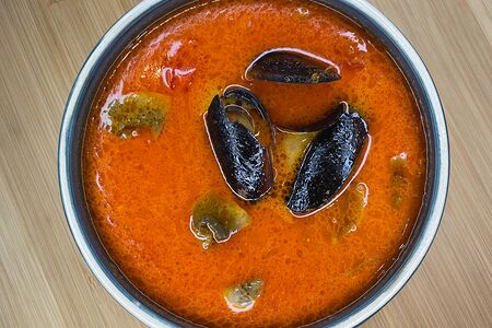 Том ям классический