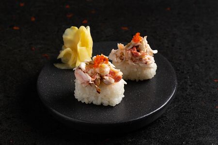 Суши с камчатским крабом