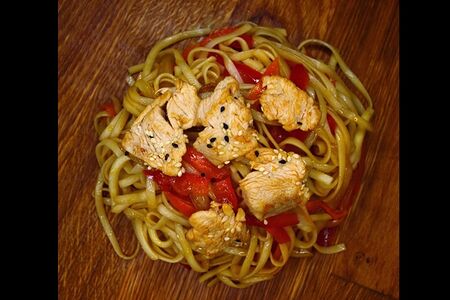 Удон с курицей