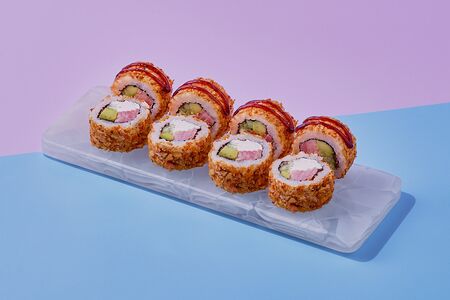 Ролл с беконом