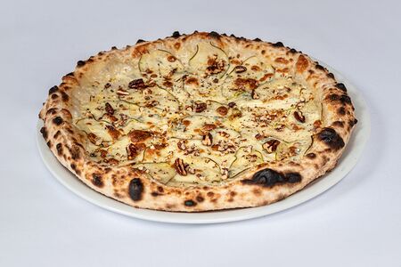 Груша, голубой сыр и пекан