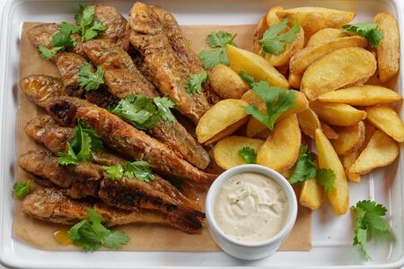 Жареная барабуля с картофелем