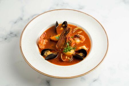 Суп с морепродуктами