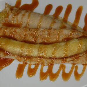 Блинчики с карамелизированным бананом