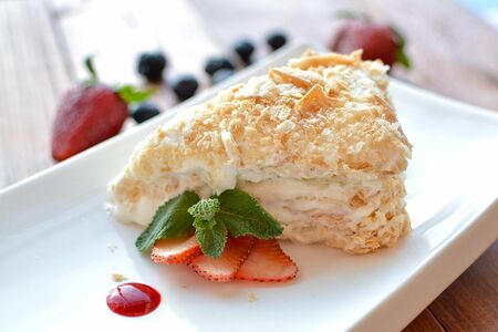 Наполеон с воздушным кремом