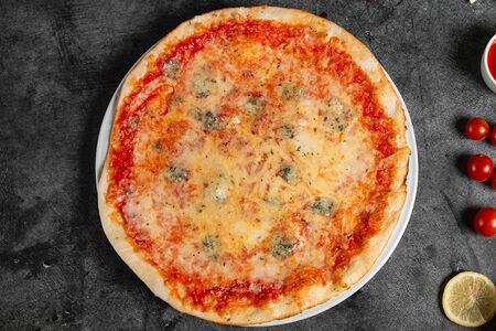 Пицца Четыре Сыра