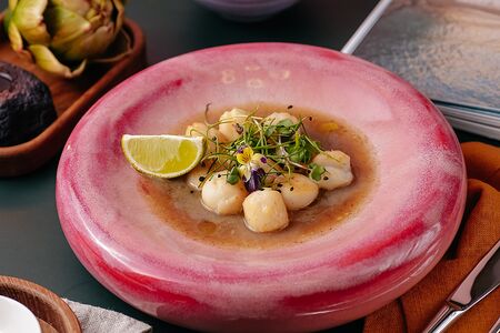 Морские гребешки, обжаренные с соусом Пондзу