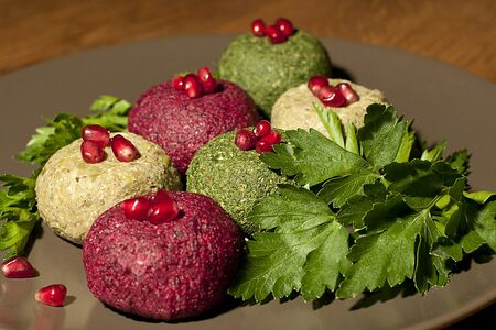 Ассорти из пхали