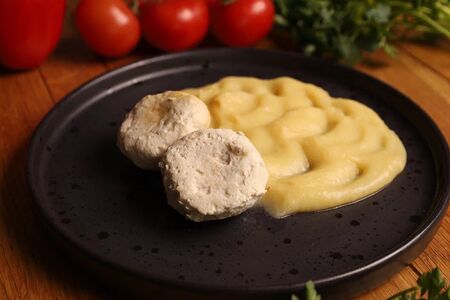 Биточки паровые с сыром