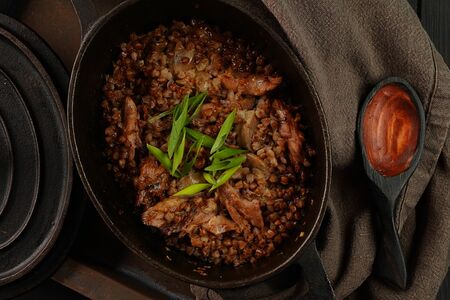 Гречневая каша с  копченой уткой