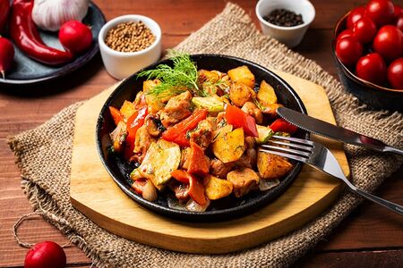 Шипящая сковородка