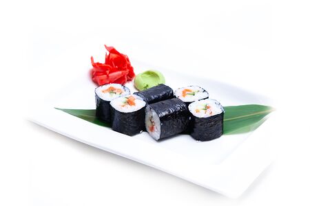 Сяки маки с огурцом