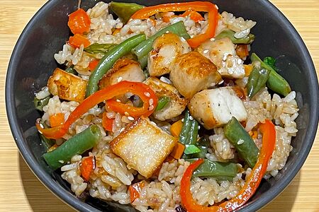 Рис с курицей и овощами