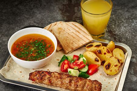 Обед с люля из курицы