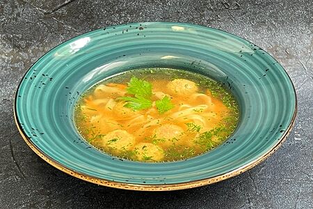 Супчик с домашней безглютеновой лапшой и фрикадельками (веган, без глютена, без сахара / vegan, gluten-free, sugar-free)