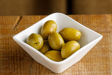 Маринованные оливки