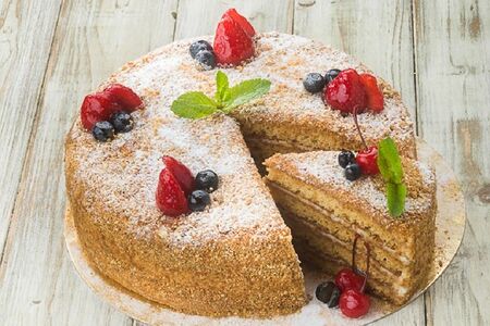 Домашний медовик с нежным сметанным кремом