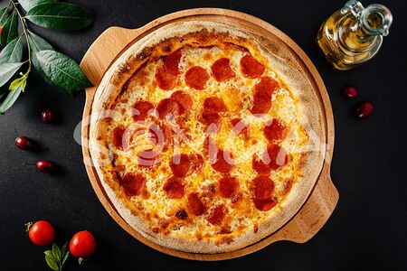 Пепперони пицца большая