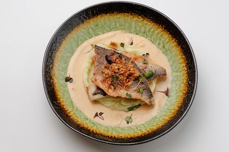 Дорадо с соусом том ям