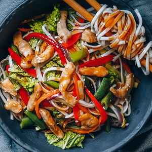 Вок №11 Удон с курицей