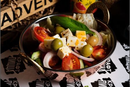 Салат греческий