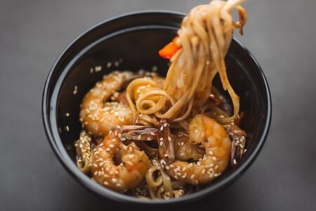 Вок Удон с морепродуктами