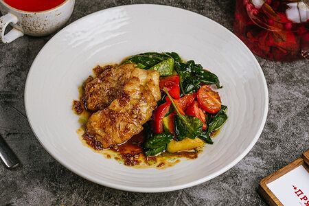 Треска с овощами и имбирным соусом