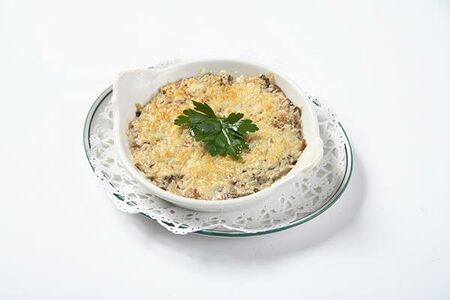 Грибы запеченные со сливочным соусом и сыром Пармеджано