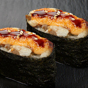Суши запеченные с угрем, 2 шт